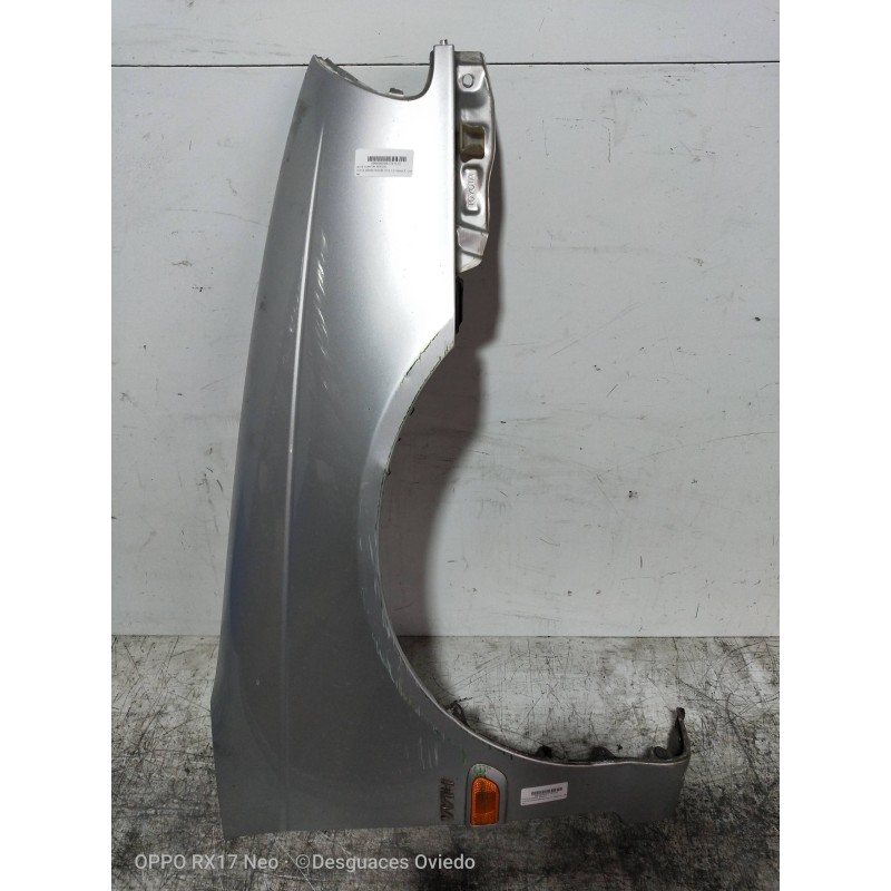 Recambio de aleta delantera derecha para toyota avensis berlina (t 22) 1.6 tempus (4-ptas.) referencia OEM IAM   