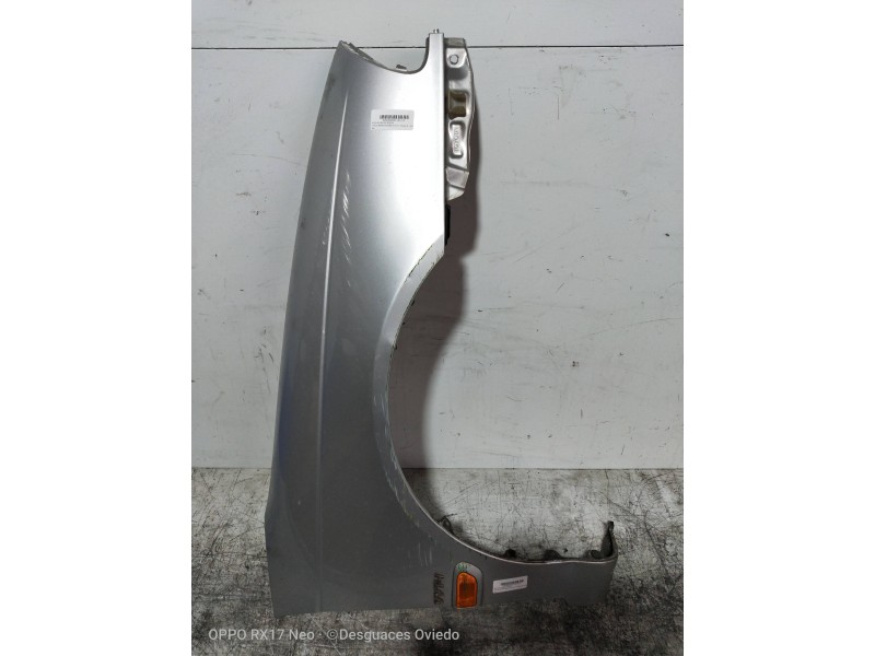 Recambio de aleta delantera derecha para toyota avensis berlina (t 22) 1.6 tempus (4-ptas.) referencia OEM IAM   