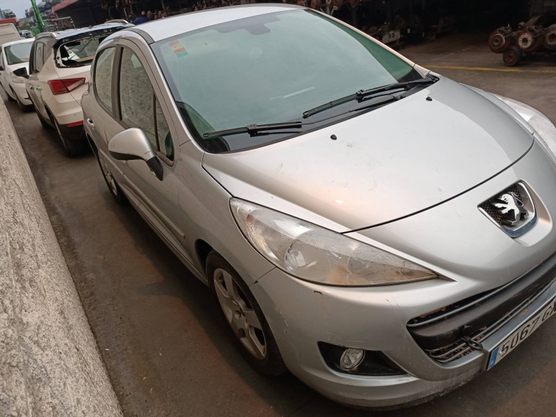 peugeot 207 del año 2010