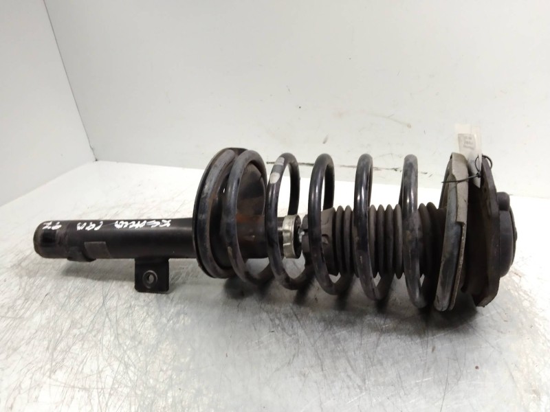 Recambio de amortiguador delantero derecho para citroen xsara berlina 1.9 d sx referencia OEM IAM   