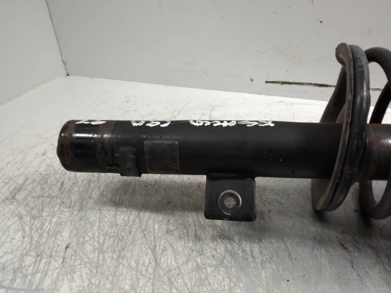 Recambio de amortiguador delantero derecho para citroen xsara berlina 1.9 d sx referencia OEM IAM   