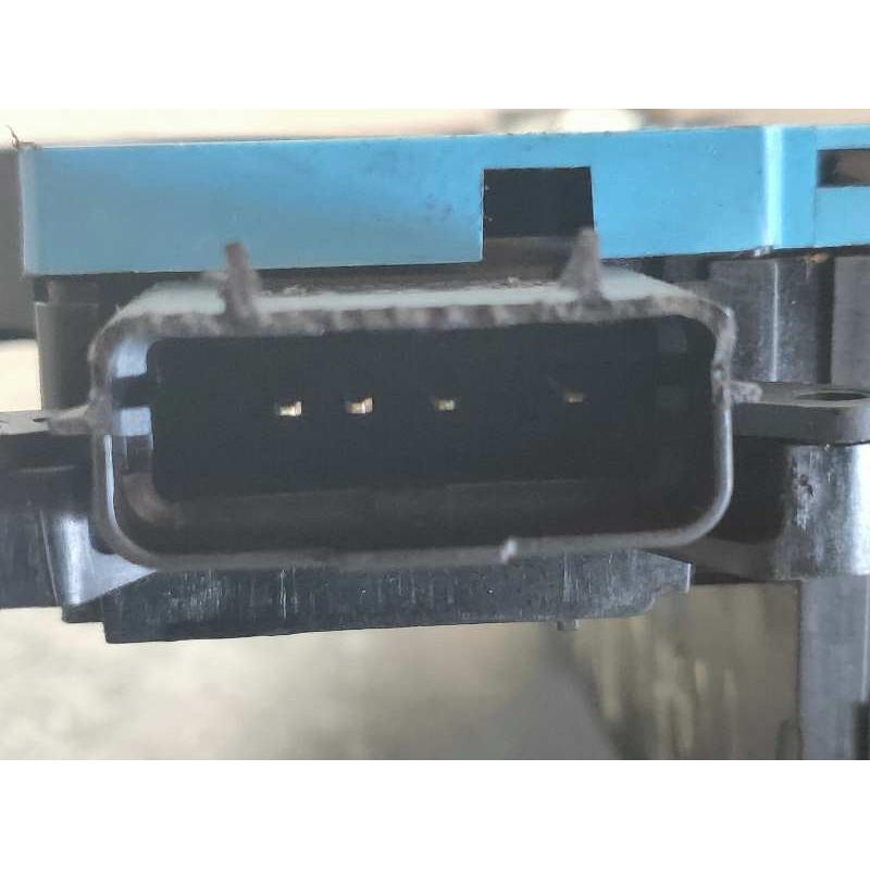 Recambio de motor cierre centralizado trasero derecho para citroen c3 picasso live edition referencia OEM IAM 24099158 24098158 