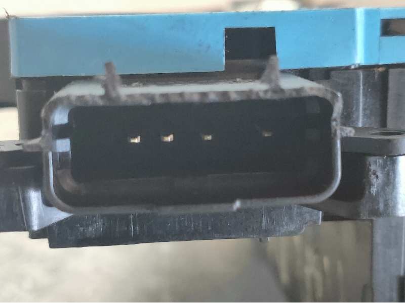 Recambio de motor cierre centralizado trasero derecho para citroen c3 picasso live edition referencia OEM IAM 24099158 24098158 