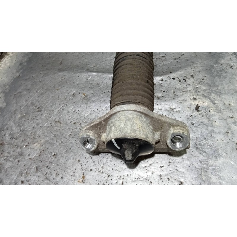 Recambio de amortiguador trasero derecho para kia sportage business 2wd referencia OEM IAM 55300F1000  