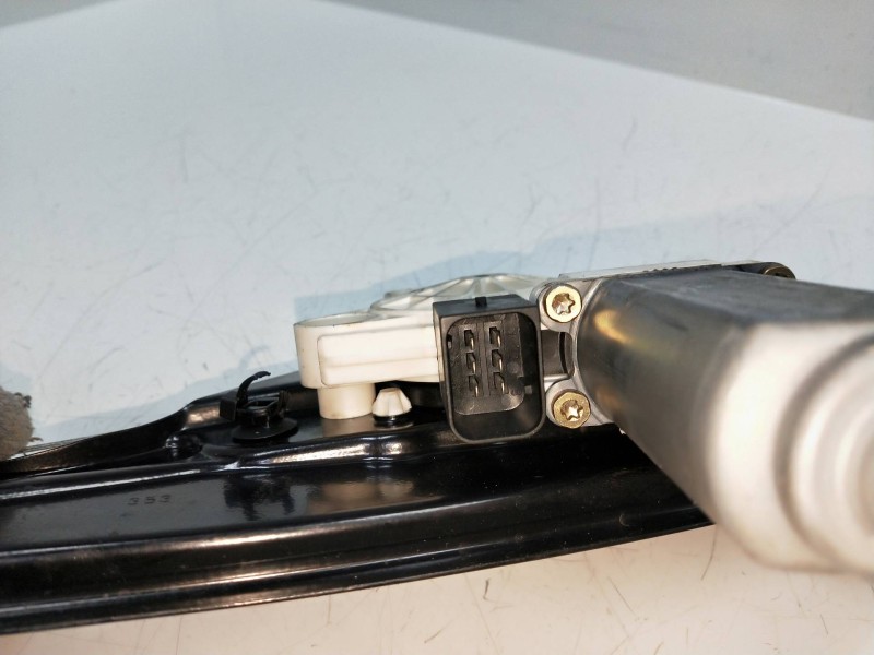 Recambio de elevalunas trasero derecho para mercedes clase e (w211) berlina 2.2 cdi cat referencia OEM IAM A2118202442 991892100