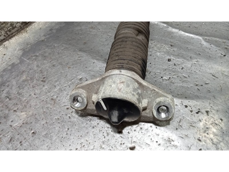 Recambio de amortiguador trasero izquierdo para kia sportage business 2wd referencia OEM IAM 55300F1000  