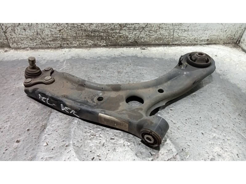 Recambio de brazo suspension inferior delantero derecho para kia sportage business 2wd referencia OEM IAM   