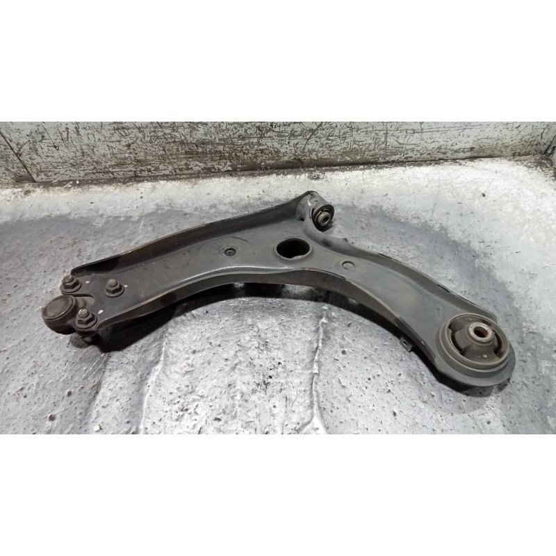 Recambio de brazo suspension inferior delantero derecho para kia sportage business 2wd referencia OEM IAM   