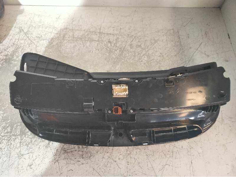 Recambio de cuadro instrumentos para citroen c3 picasso live edition referencia OEM IAM 9807811377  