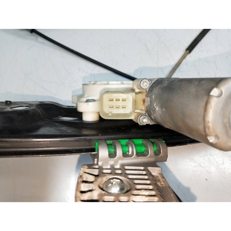 Recambio de elevalunas delantero izquierdo para mercedes clase e (w211) berlina 2.7 cdi cat referencia OEM IAM A2118202942 99362