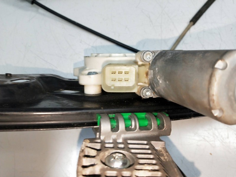 Recambio de elevalunas delantero izquierdo para mercedes clase e (w211) berlina 2.7 cdi cat referencia OEM IAM A2118202942 99362