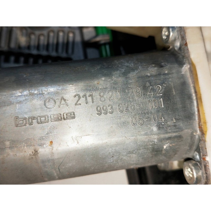 Recambio de elevalunas delantero izquierdo para mercedes clase e (w211) berlina 2.7 cdi cat referencia OEM IAM A2118202942 99362