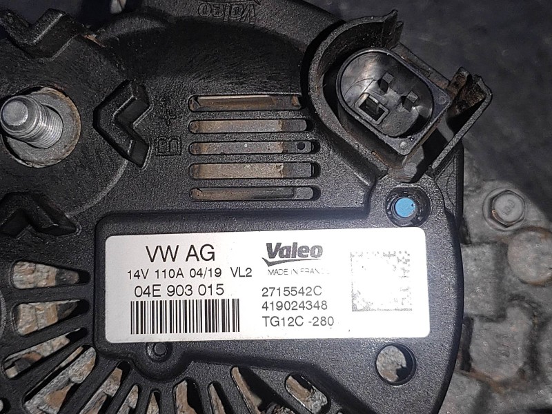 Recambio de alternador para seat arona style referencia OEM IAM 04E903015 2715542C TG12C280 419024348