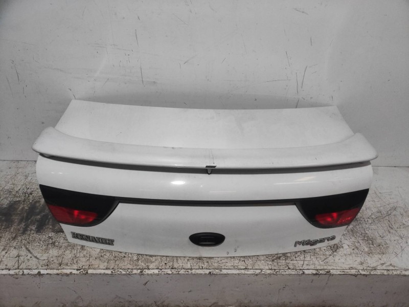 Recambio de tapa maletero para renault megane i classic (la0) 1.6e rn referencia OEM IAM   