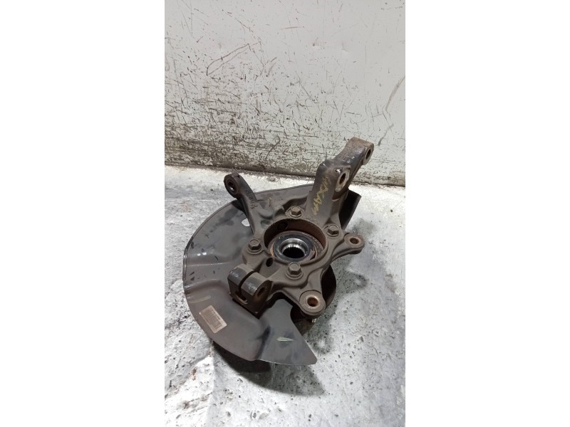 Recambio de mangueta delantera izquierda para kia sportage business 2wd referencia OEM IAM   