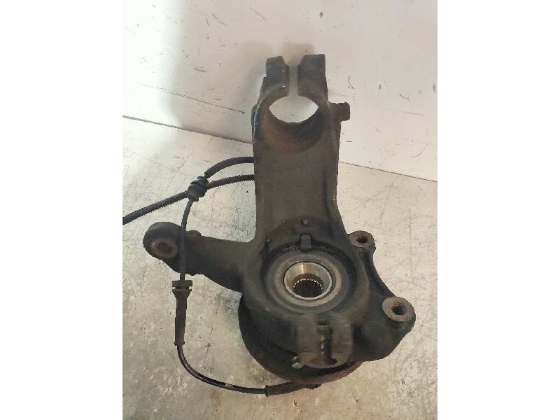 Recambio de mangueta delantera izquierda para citroen c3 picasso live edition referencia OEM IAM   