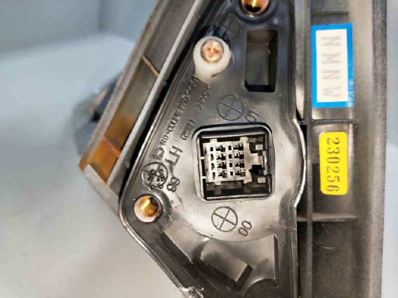 Recambio de retrovisor izquierdo para hyundai coupe (rd) 1.6 16v cat referencia OEM IAM   ELECTRICO