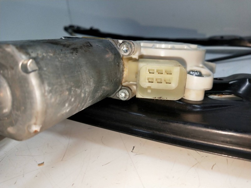 Recambio de elevalunas delantero derecho para mercedes clase e (w211) berlina e 320 cdi (211.026) referencia OEM IAM A2118203042