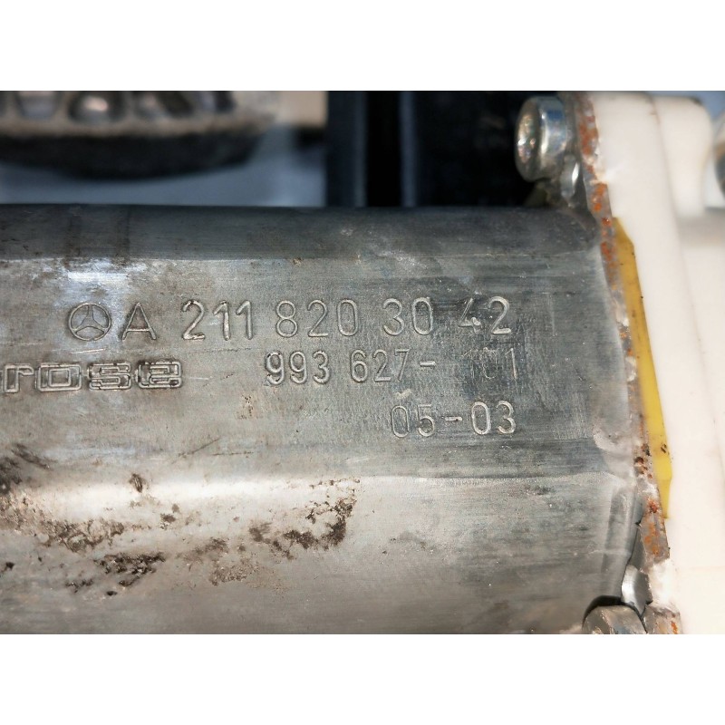 Recambio de elevalunas delantero derecho para mercedes clase e (w211) berlina e 320 cdi (211.026) referencia OEM IAM A2118203042
