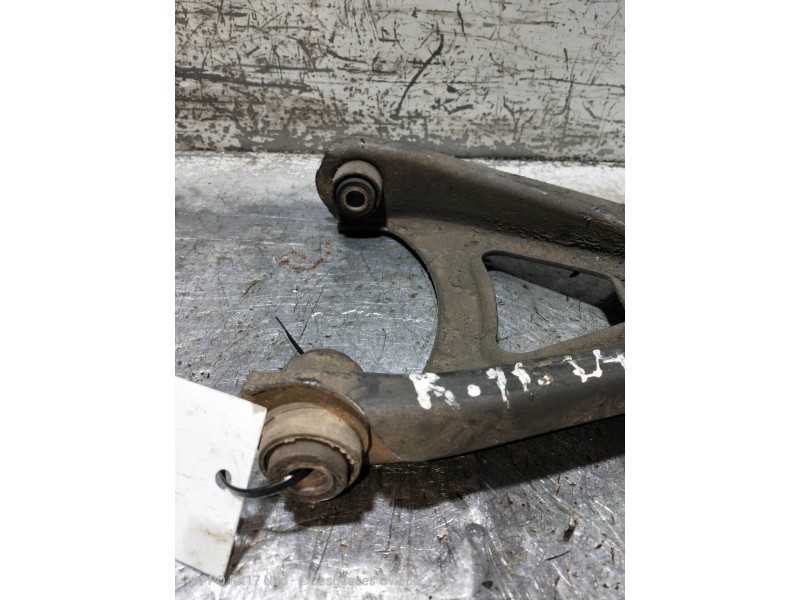 Recambio de brazo suspension inferior delantero izquierdo para renault 11 1.4 gtl referencia OEM IAM   