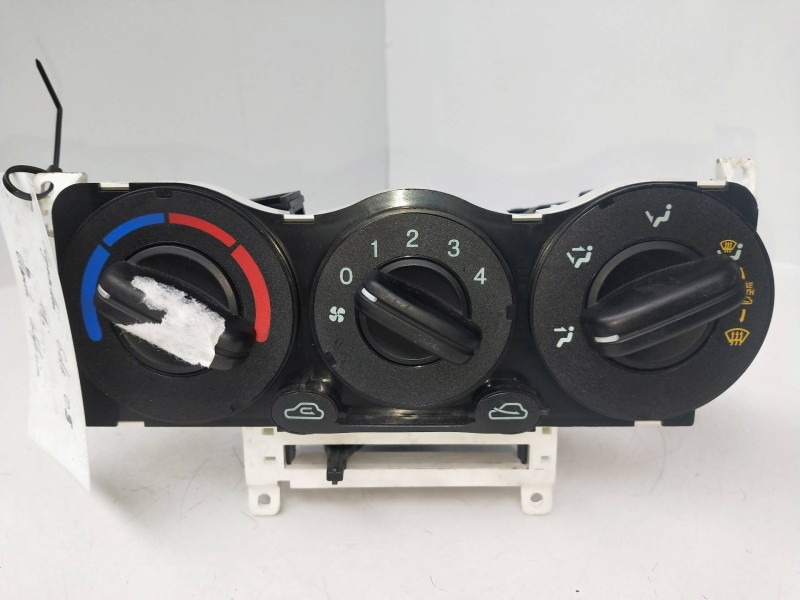 Recambio de mando calefaccion / aire acondicionado para hyundai getz (tb) 1.1 12v cat referencia OEM IAM    Recambio de mando calefaccion / aire acondicionado para hyundai getz (tb) 1.1 12v cat referencia OEM IAM