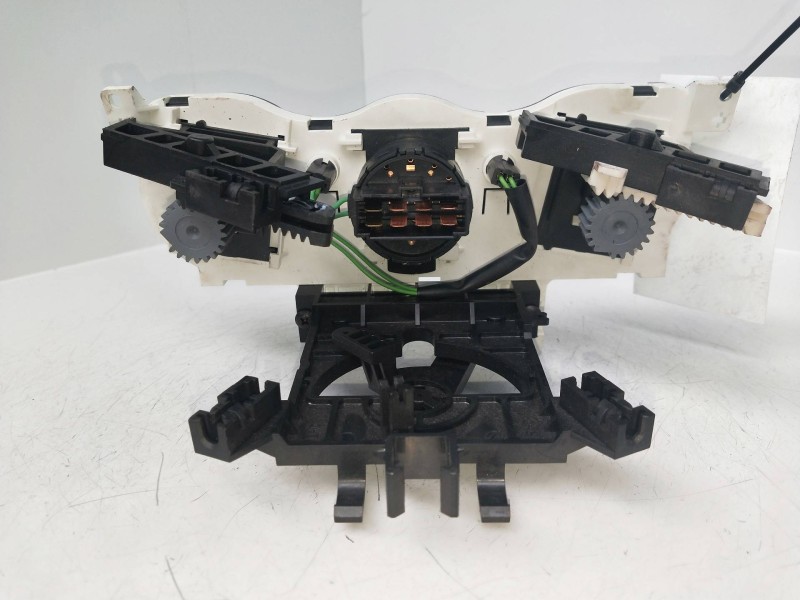 Recambio de mando calefaccion / aire acondicionado para hyundai getz (tb) 1.1 12v cat referencia OEM IAM    Recambio de mando calefaccion / aire acondicionado para hyundai getz (tb) 1.1 12v cat referencia OEM IAM