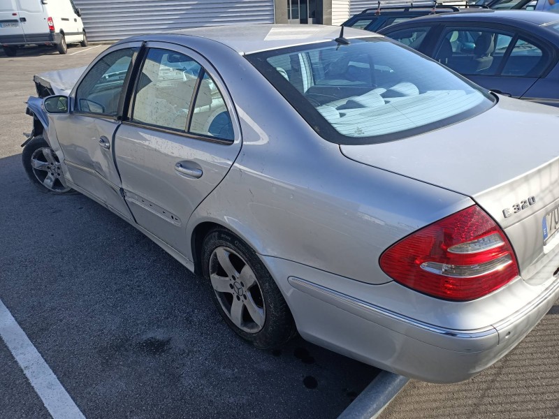 mercedes clase e (w211) berlina del año 2003