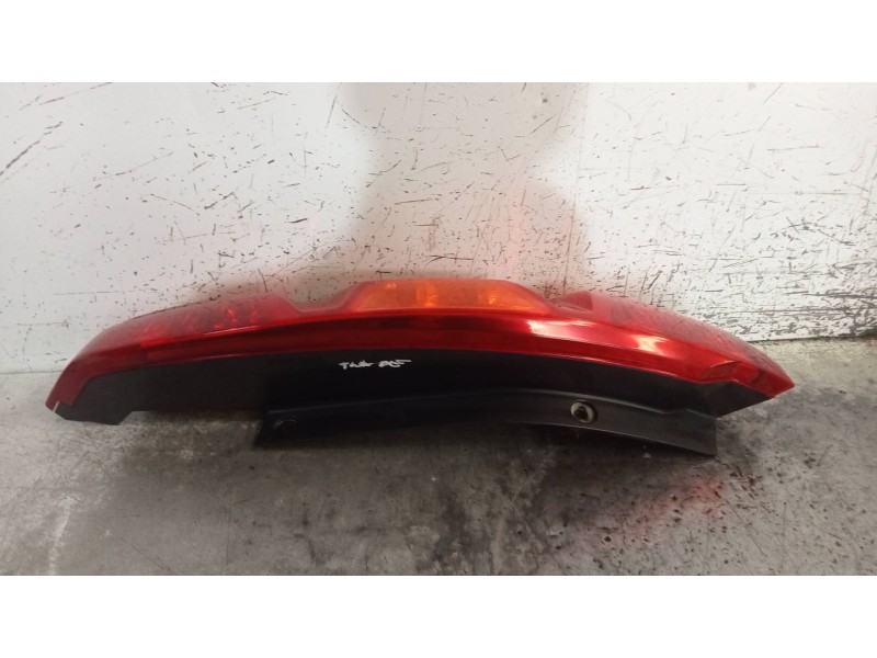 Recambio de piloto trasero derecho para nissan x-trail (t31) le referencia OEM IAM   