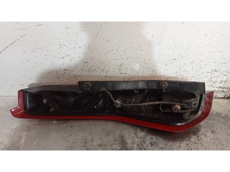 Recambio de piloto trasero derecho para nissan x-trail (t31) le referencia OEM IAM   
