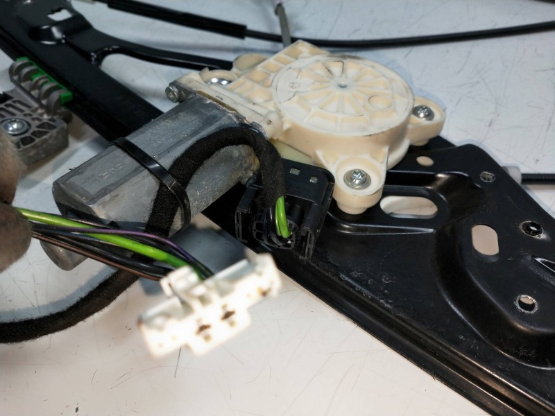 Recambio de elevalunas delantero derecho para mercedes clase e (w211) berlina 3.0 cdi cat referencia OEM IAM A211820304299 99362