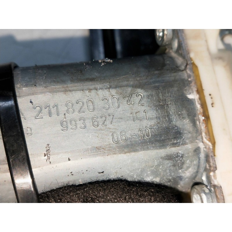 Recambio de elevalunas delantero derecho para mercedes clase e (w211) berlina 3.0 cdi cat referencia OEM IAM A211820304299 99362