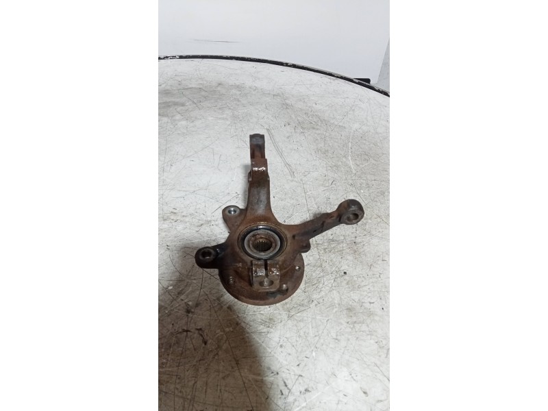 Recambio de mangueta delantera derecha para renault 11 1.4 gtl referencia OEM IAM   