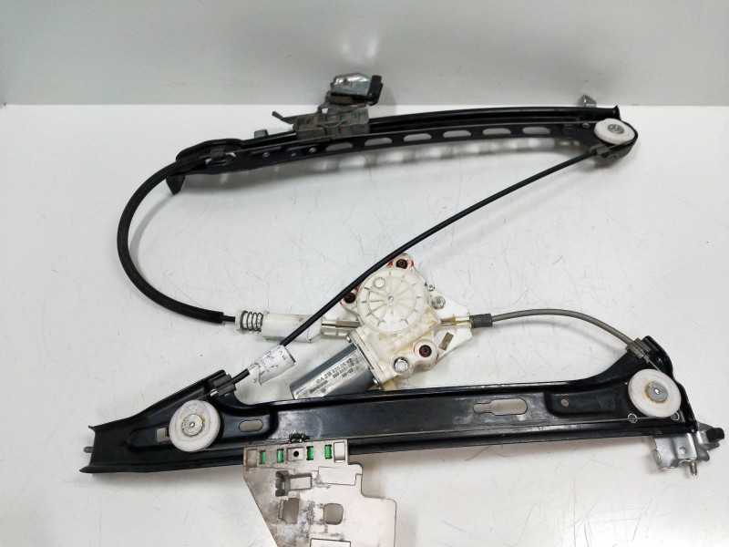 Recambio de elevalunas trasero derecho para mercedes clase cls (w219) 3.5 v6 cat referencia OEM IAM A2198200642 980045100 4P