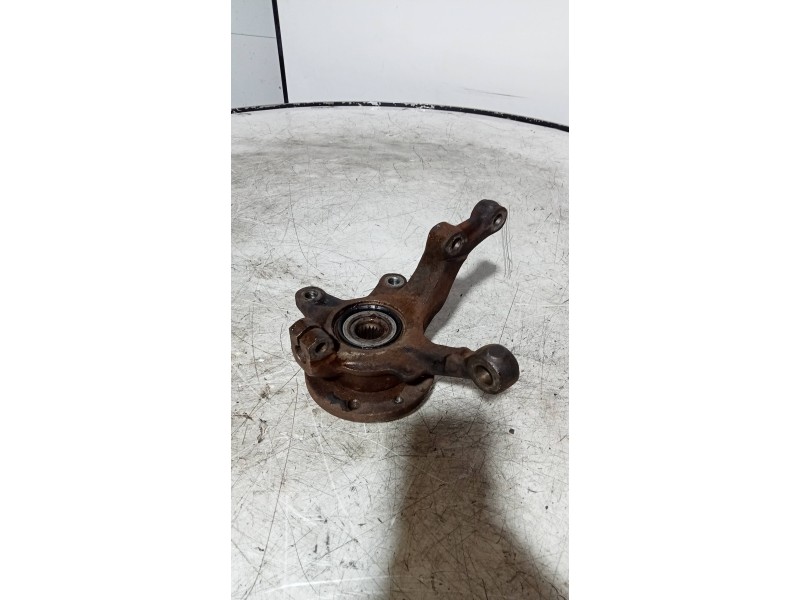 Recambio de mangueta delantera derecha para renault 11 1.4 gtl referencia OEM IAM   