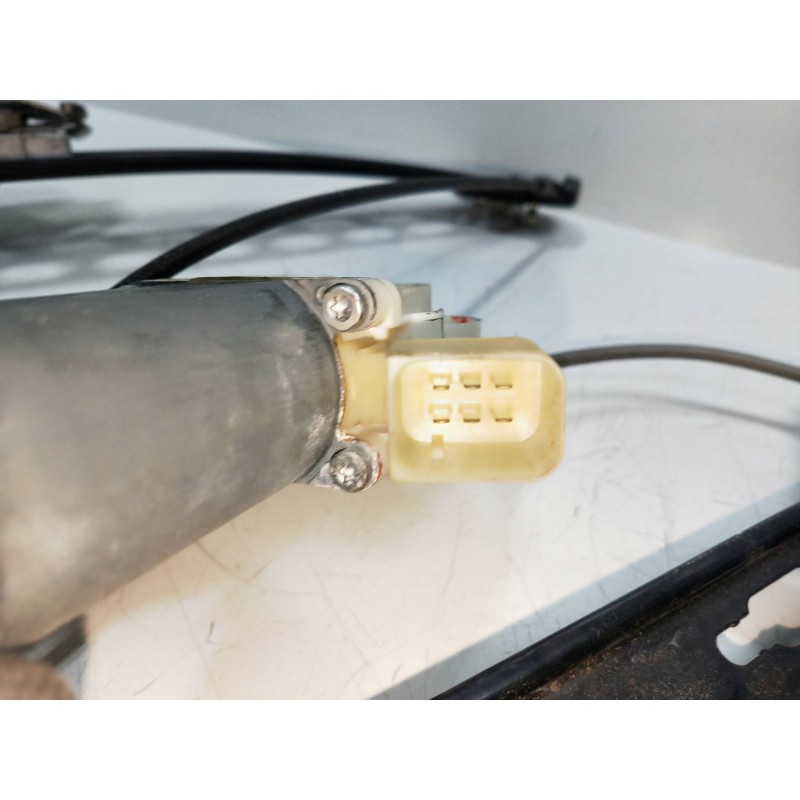 Recambio de elevalunas trasero derecho para mercedes clase cls (w219) 3.5 v6 cat referencia OEM IAM A2198200642 980045100 4P