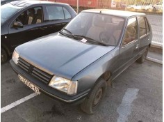 peugeot 205 berlina del año 1990