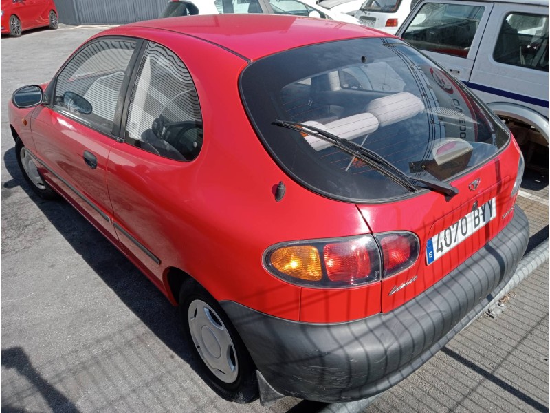 daewoo lanos del año 2002