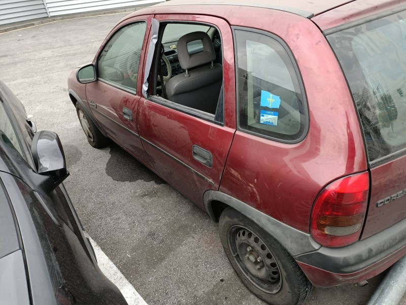 opel corsa b del año 1996