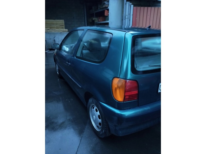 volkswagen polo berlina (6n1) del año 1996