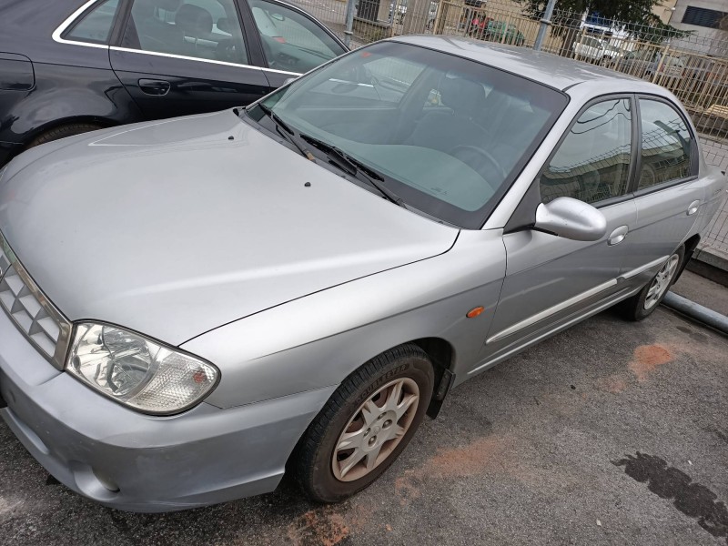 kia sephia ll del año 2002