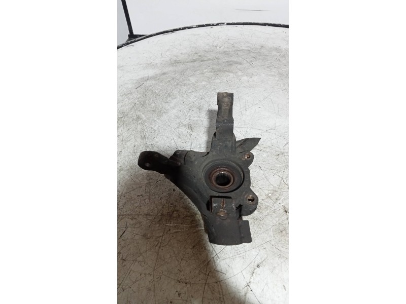 Recambio de mangueta delantera izquierda para peugeot expert kombi confort acristaldo (8 asientos) referencia OEM IAM   