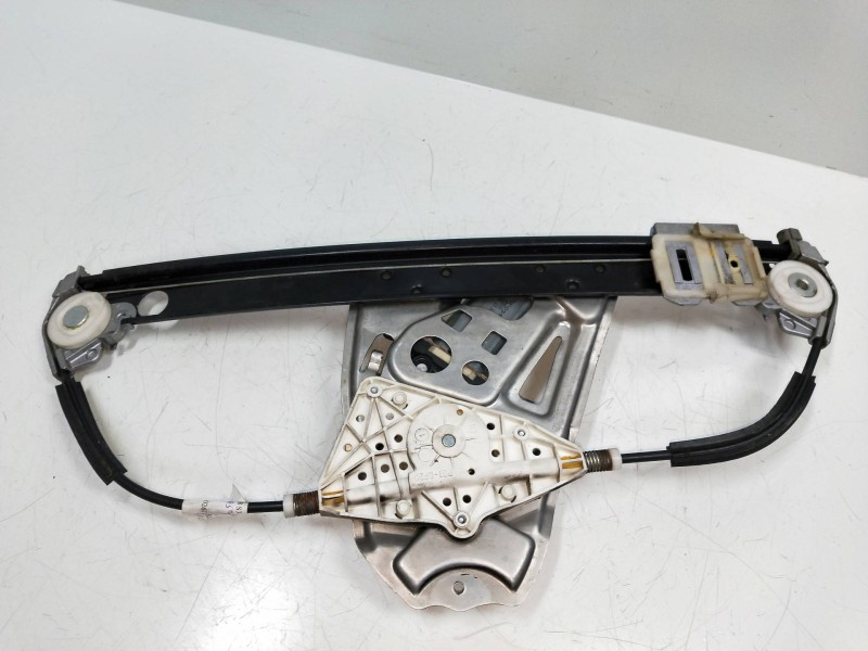 Recambio de elevalunas trasero izquierdo para mercedes clase s (w220) berlina 320 cdi (220.026) referencia OEM IAM   4P