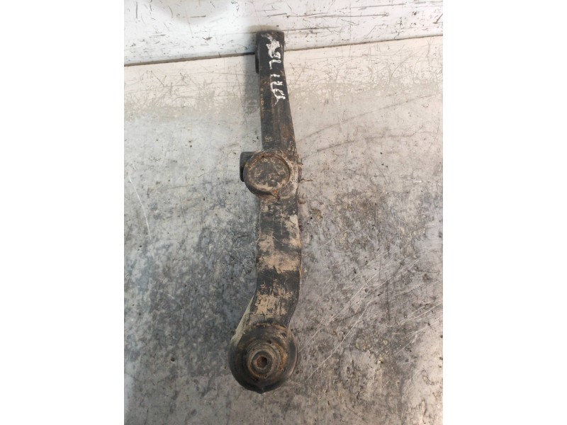 Recambio de brazo suspension inferior delantero izquierdo para iveco daily caja abierta 3.0 diesel referencia OEM IAM   