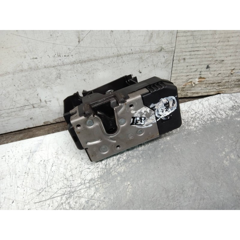 Recambio de motor cierre centralizado delantero derecho para opel vivaro combi 2.9t corto referencia OEM IAM 8200008248 91166227