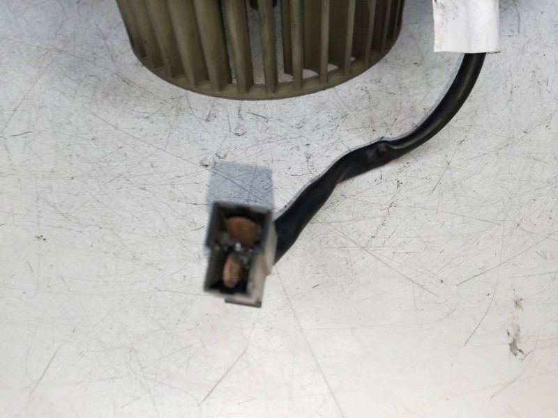 Recambio de motor calefaccion para volkswagen passat berlina (312) 1.8 referencia OEM IAM   