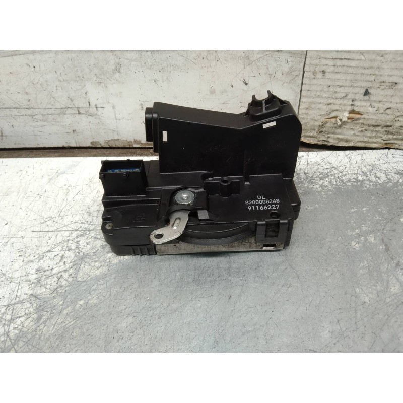 Recambio de motor cierre centralizado delantero derecho para opel vivaro combi 2.9t corto referencia OEM IAM 8200008248 91166227