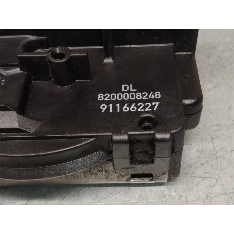 Recambio de motor cierre centralizado delantero derecho para opel vivaro combi 2.9t corto referencia OEM IAM 8200008248 91166227