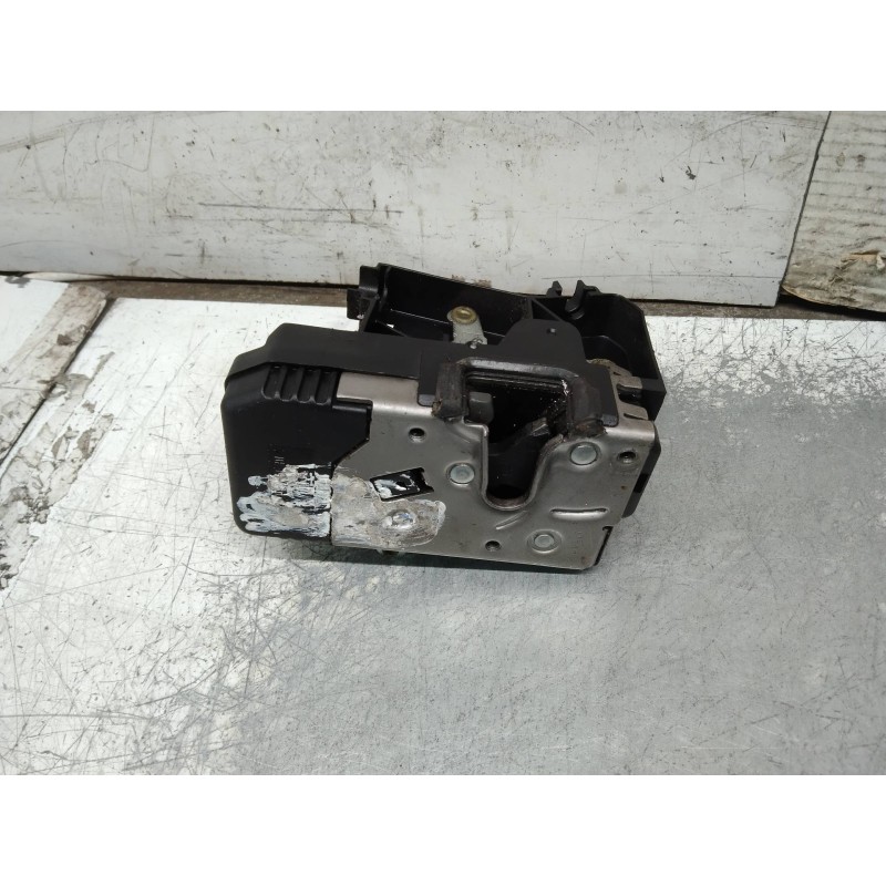 Recambio de motor cierre centralizado delantero izquierdo para opel vivaro combi 2.9t corto referencia OEM IAM 8200008260 911662