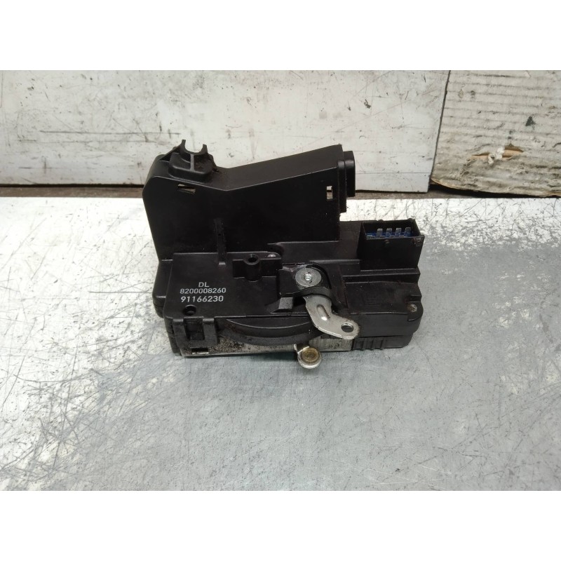 Recambio de motor cierre centralizado delantero izquierdo para opel vivaro combi 2.9t corto referencia OEM IAM 8200008260 911662