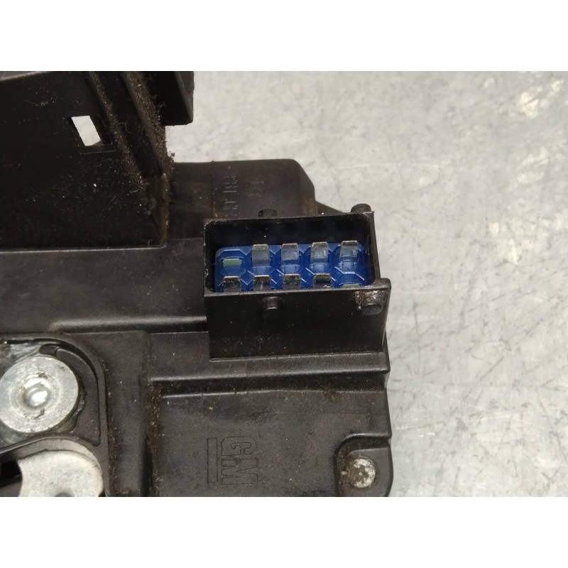 Recambio de motor cierre centralizado delantero izquierdo para opel vivaro combi 2.9t corto referencia OEM IAM 8200008260 911662